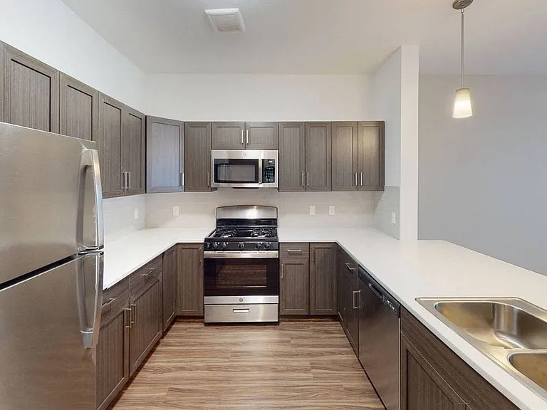 Meadowbrooke Apartment Homes — Photo 164