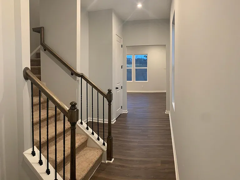 251 Brighton Bend Ln — Photo 3