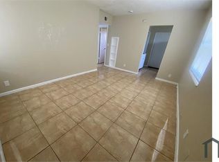 1724 Lauderdale Manor Dr, Fort Lauderdale, FL 33311