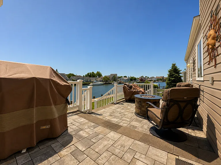 Whitewood Dr — Photo 31