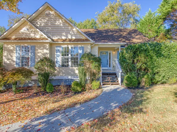 1138 Vista Dr, Sevierville, TN 37862