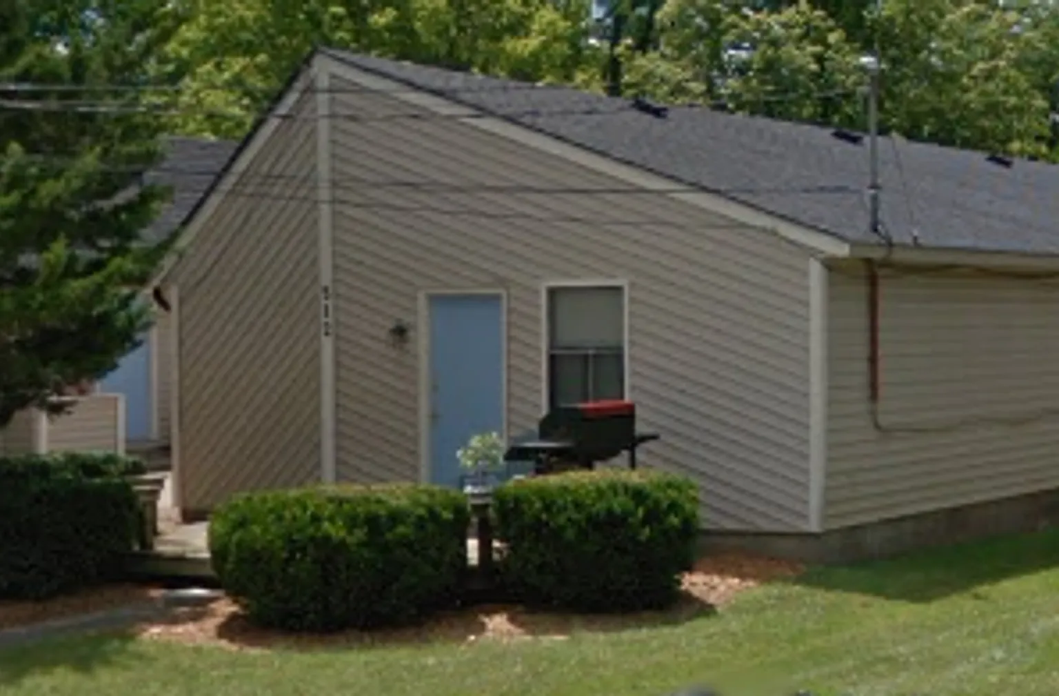 510 N. Campus Ave. — Photo 1