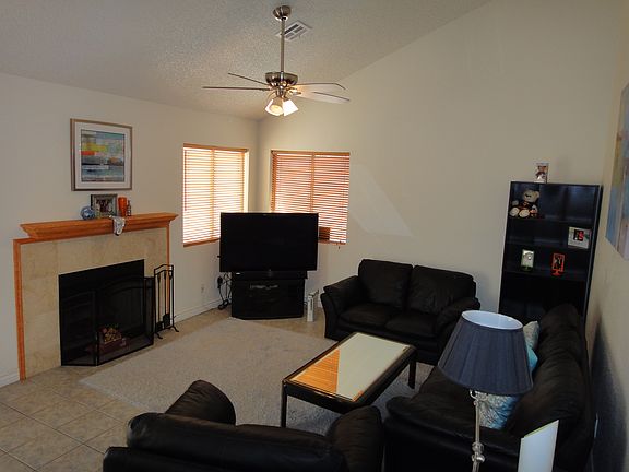 5th image of 225 Dawn Isle Dr