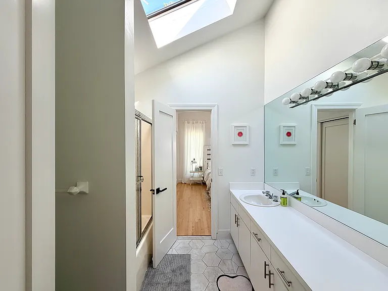 7 Midhampton Ct — Photo 19