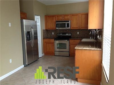 2nd image of 5804 Azalea Cir