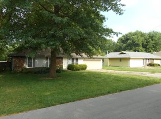 4113 S Ridgecrest Dr, Springfield, MO 65807