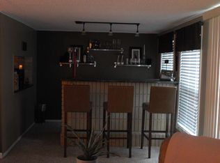 16216 W Thirteen Mile Rd, Beverly Hills, MI 48025