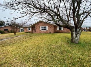 922 N Pecan St, Hico, TX 76457