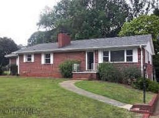 4910 Leinbach Dr, Winston Salem, NC 27106