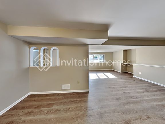 5th image of 2353 Dahl Ave E