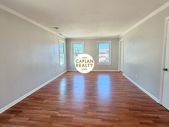 2nd image of 736 Savin Ave #2