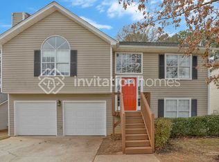 2756 Rambling Way, Lithonia, GA 30058