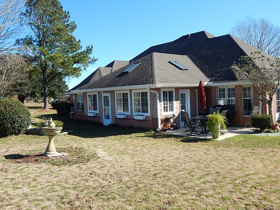 Patio & Rear view