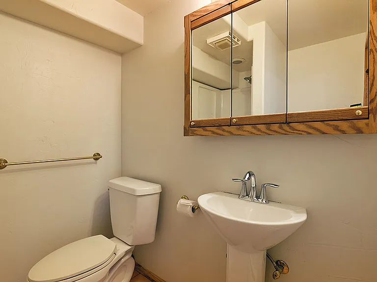 311 Midland Ave — Photo 5