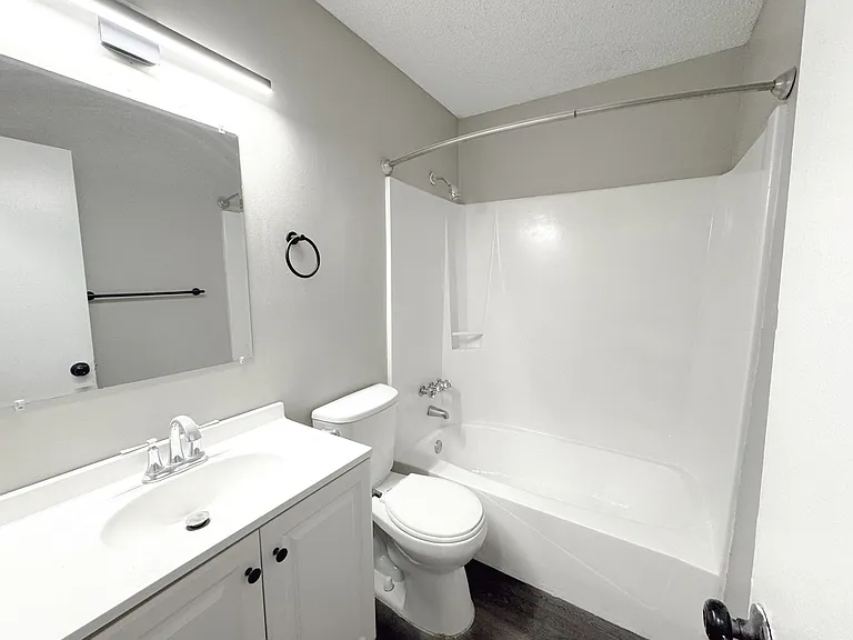Reserve at Hillcrest — Photo 23