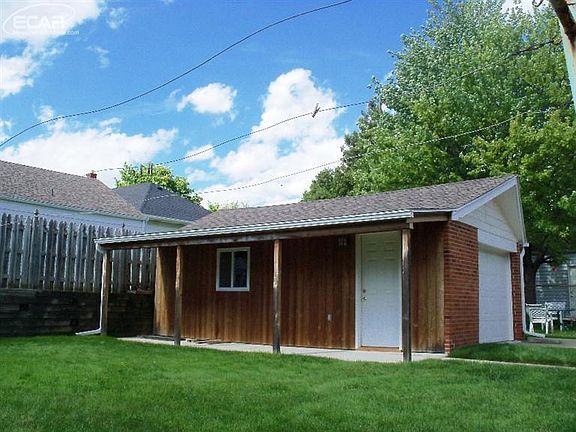 4th image of 3010 Brandon St