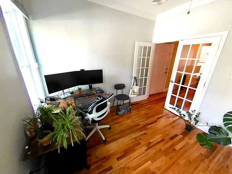 405 2nd St #1R — Photo 7