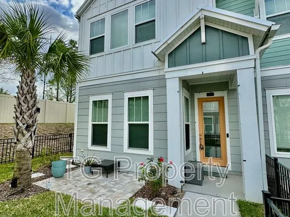 11477 Surfline Ct, Jacksonville, FL 32256