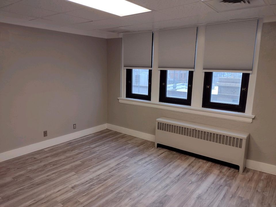 2nd image of 141 S Center St Floor 3