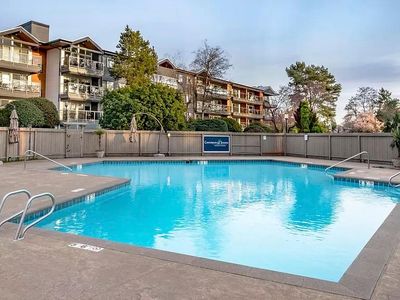 2501 Canterbury Ln E APT 320, Seattle, WA, 98112