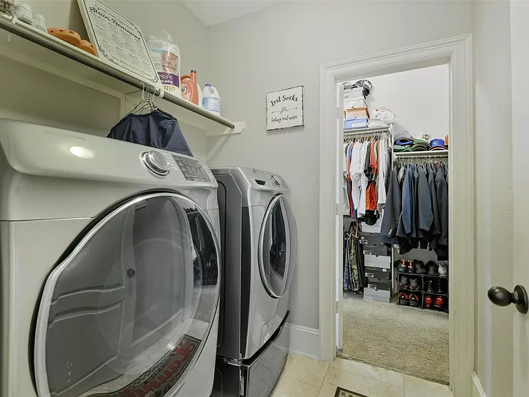 17611 Fossil Ridge Ln — Photo 23