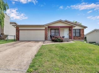12134 Josephine Marie Dr, Maryland Heights, MO 63043