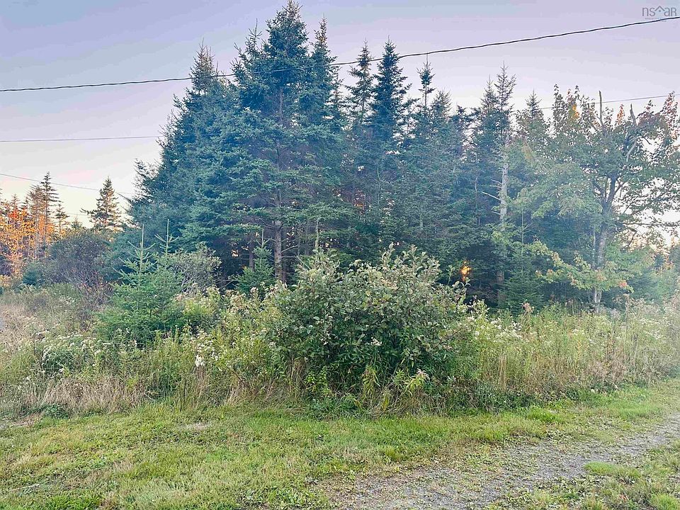 2nd image of 28 Flat Point Rd