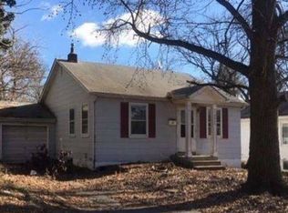 9930 Jeffrey Dr, Saint Louis, MO 63137