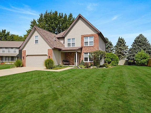 2nd image of 74 Churchill Ct