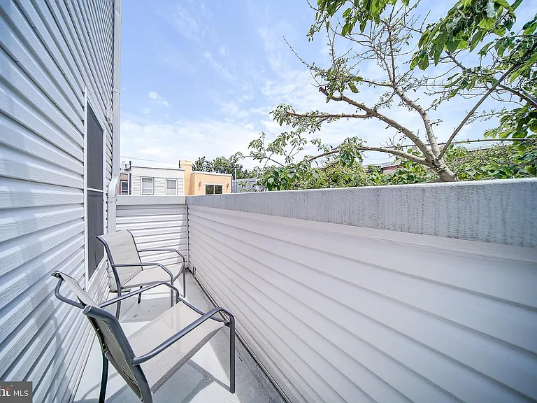 1513 S Lambert St — Photo 52