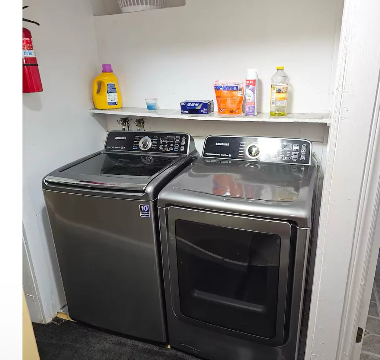 3 bed, 1300 sqft, $2,300 — Photo 1