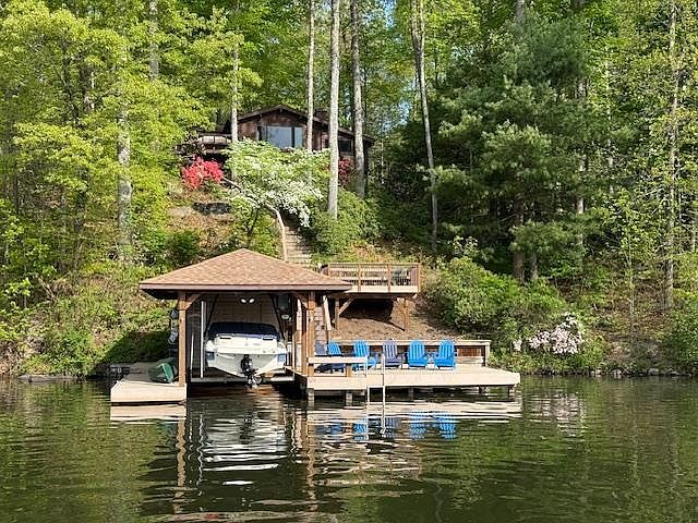 1st image of 603 N Lakeshore Dr