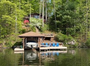 603 N Lakeshore Dr, Louisa, VA 23093