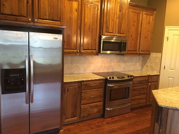 4th image of 13858 Oakley Ln