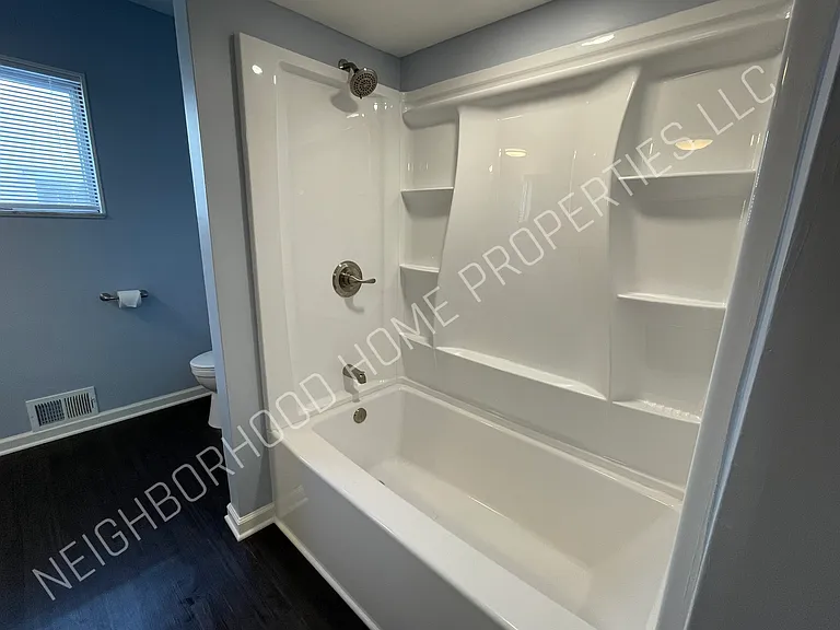 2450 Gerald Ave — Photo 24