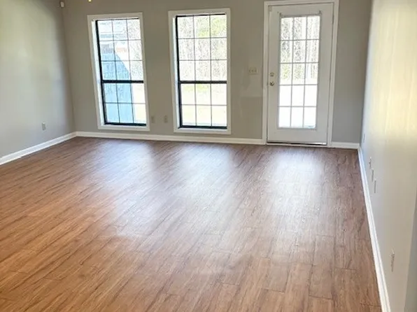 504 Pineview Dr APT A, Waycross, GA 31501