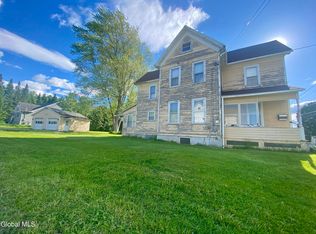 114 E 4th Ave, Johnstown, NY 12095