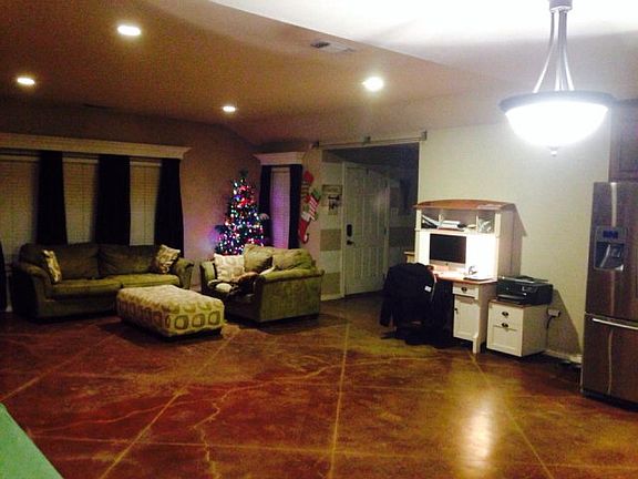 3rd image of 3052 N Galahad Ave