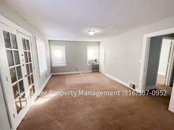 3rd image of 3742 Benton Blvd