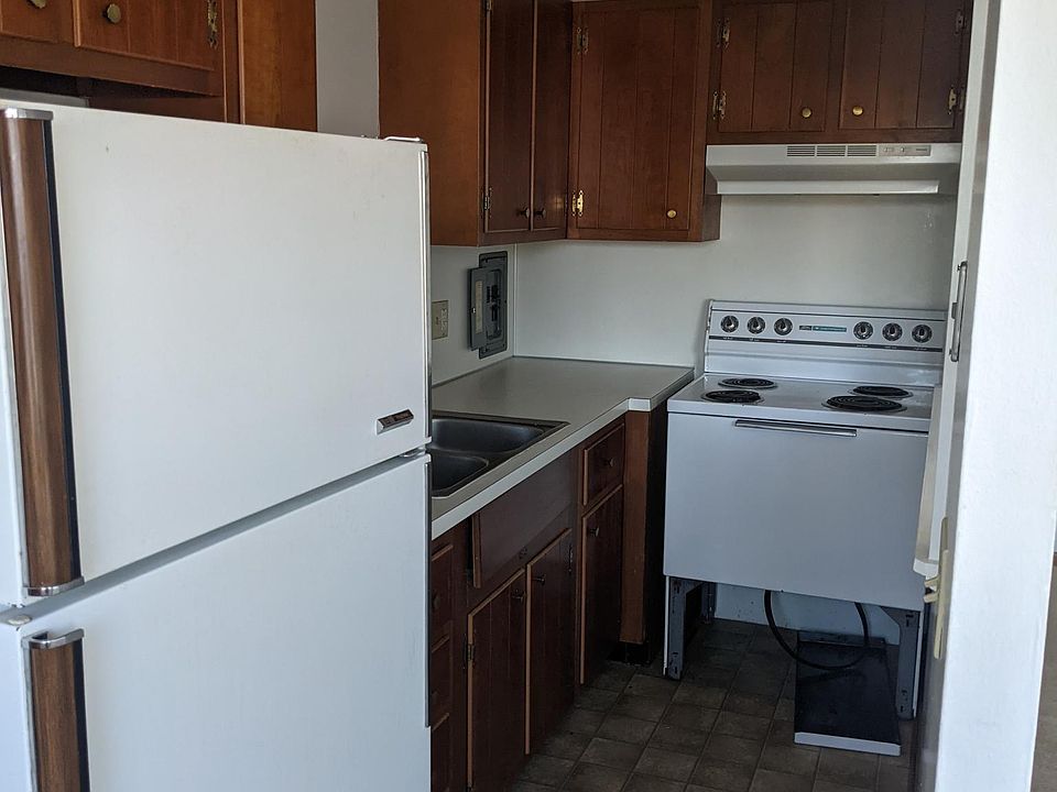 1st image of 235 W Indiana Ave