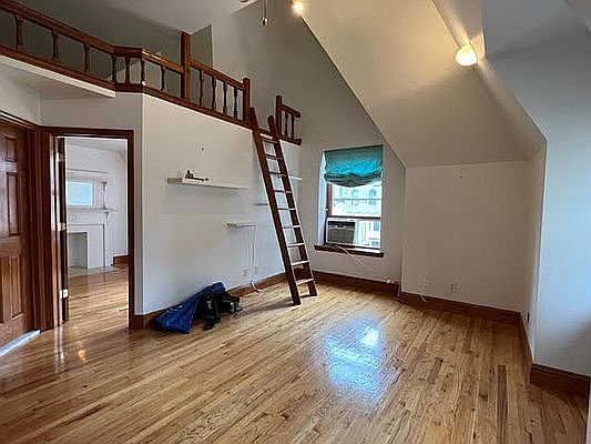 4th image of 341 W End Ave Penthouse A