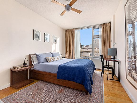3rd image of 475 Sterling Pl APT 5A