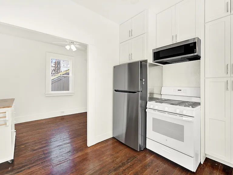 520 Indian Aly — Photo 11