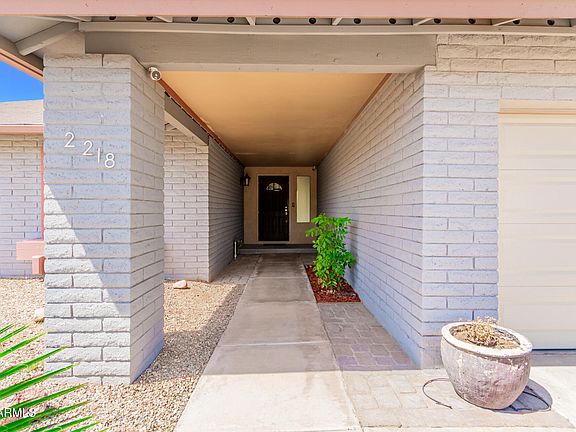 3rd image of 2218 W Palomino Drive