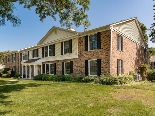 2051 Carriage Dr SW #2051D, Rochester, MN 55902