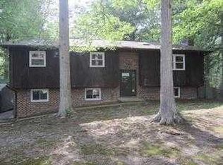 24916 Gallant Man Dr, Hollywood, MD 20636