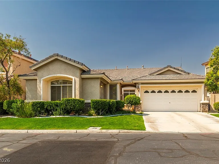 2215 Scarlet Rose Dr — Photo 1