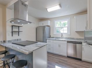 218 Algiers Dr, Sandston, VA 23150