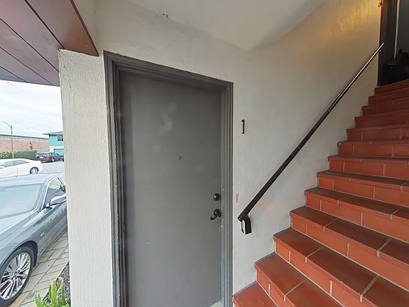 3rd image of 1109 Haddon Dr APT 1