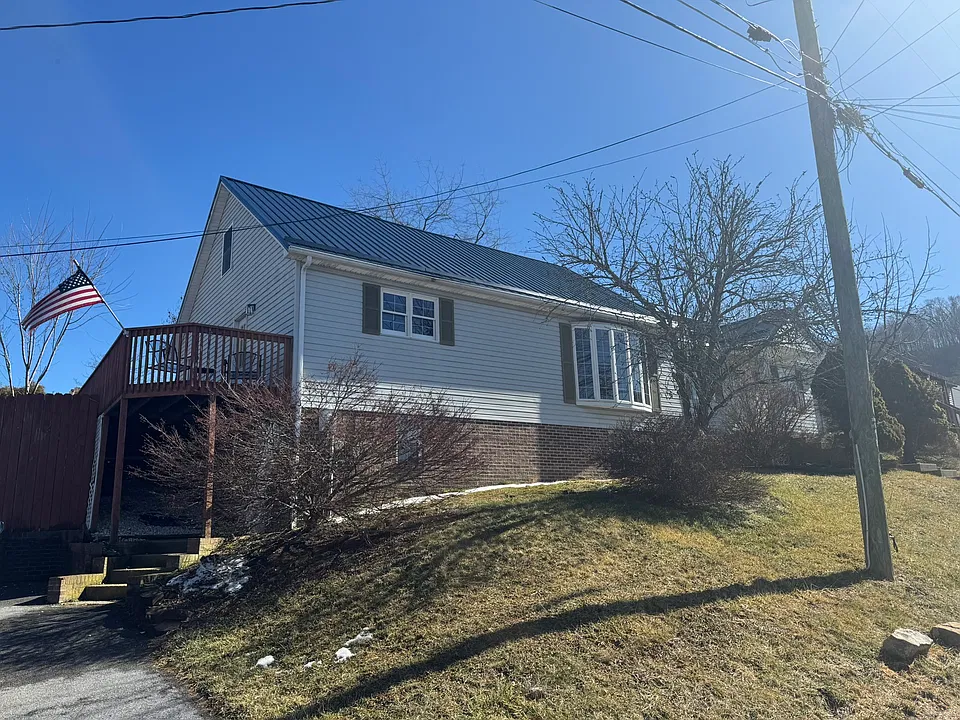 114 Edgemont Dr #C